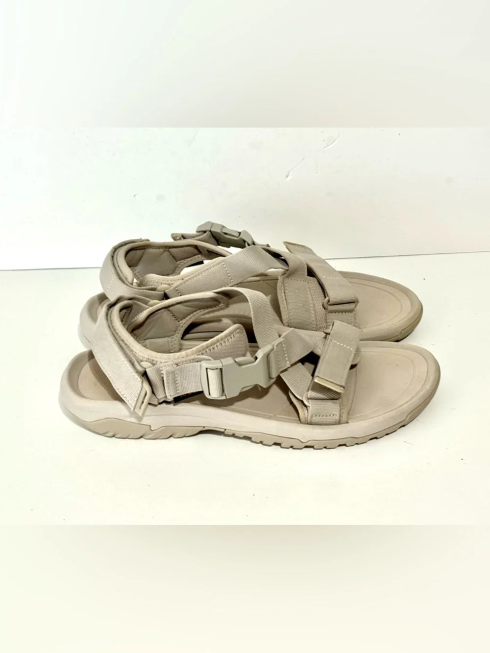 NWOB TEVA MEN HURRICANE VERGE CREAM CLOUD SPORTS SANDALS US 13